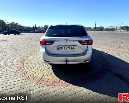 Серый Тойота Авенсис, объемом двигателя 2 л и пробегом 273 тыс. км за 13200 $, фото 2 на Automoto.ua