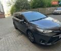 Серый Тойота Авенсис, объемом двигателя 2 л и пробегом 255 тыс. км за 16300 $, фото 1 на Automoto.ua