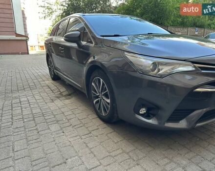 Серый Тойота Авенсис, объемом двигателя 2 л и пробегом 255 тыс. км за 16300 $, фото 16 на Automoto.ua