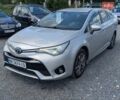 Серый Тойота Авенсис, объемом двигателя 2 л и пробегом 241 тыс. км за 13950 $, фото 1 на Automoto.ua