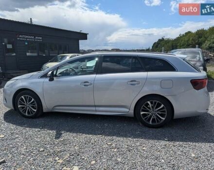 Серый Тойота Авенсис, объемом двигателя 2 л и пробегом 241 тыс. км за 13950 $, фото 22 на Automoto.ua