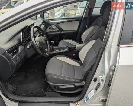 Серый Тойота Авенсис, объемом двигателя 2 л и пробегом 241 тыс. км за 13750 $, фото 24 на Automoto.ua