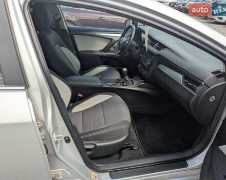 Серый Тойота Авенсис, объемом двигателя 2 л и пробегом 241 тыс. км за 13950 $, фото 45 на Automoto.ua