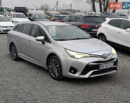 Серый Тойота Авенсис, объемом двигателя 2 л и пробегом 241 тыс. км за 13750 $, фото 7 на Automoto.ua