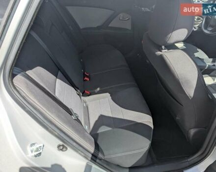 Серый Тойота Авенсис, объемом двигателя 2 л и пробегом 241 тыс. км за 13950 $, фото 38 на Automoto.ua