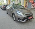 Сірий Тойота Авенсіс, об'ємом двигуна 2 л та пробігом 265 тис. км за 12700 $, фото 1 на Automoto.ua