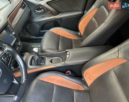 Серый Тойота Авенсис, объемом двигателя 2 л и пробегом 255 тыс. км за 16300 $, фото 33 на Automoto.ua