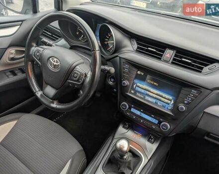 Серый Тойота Авенсис, объемом двигателя 2 л и пробегом 241 тыс. км за 13750 $, фото 46 на Automoto.ua