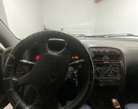 Серый Тойота Авенсис, объемом двигателя 2 л и пробегом 300 тыс. км за 2200 $, фото 1 на Automoto.ua