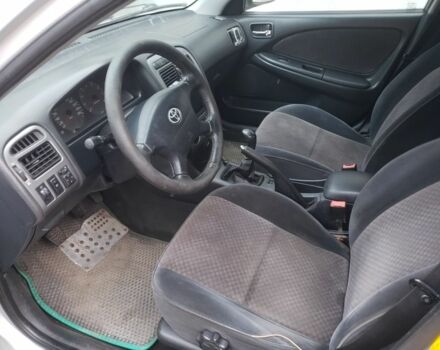 Серый Тойота Авенсис, объемом двигателя 2 л и пробегом 264 тыс. км за 2750 $, фото 4 на Automoto.ua