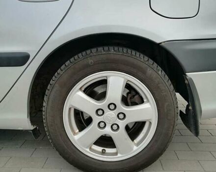 Серый Тойота Авенсис, объемом двигателя 1.79 л и пробегом 247 тыс. км за 5700 $, фото 12 на Automoto.ua