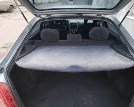 Серый Тойота Авенсис, объемом двигателя 2 л и пробегом 264 тыс. км за 2750 $, фото 3 на Automoto.ua