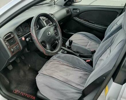 Серый Тойота Авенсис, объемом двигателя 1.79 л и пробегом 247 тыс. км за 5700 $, фото 6 на Automoto.ua