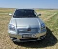 Сірий Тойота Авенсіс, об'ємом двигуна 2 л та пробігом 330 тис. км за 6500 $, фото 5 на Automoto.ua