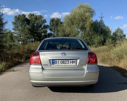 Серый Тойота Авенсис, объемом двигателя 2 л и пробегом 322 тыс. км за 5500 $, фото 3 на Automoto.ua