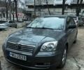 Сірий Тойота Авенсіс, об'ємом двигуна 2 л та пробігом 237 тис. км за 3200 $, фото 1 на Automoto.ua