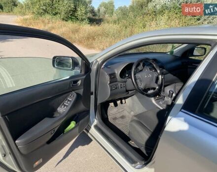 Серый Тойота Авенсис, объемом двигателя 2 л и пробегом 322 тыс. км за 5500 $, фото 7 на Automoto.ua