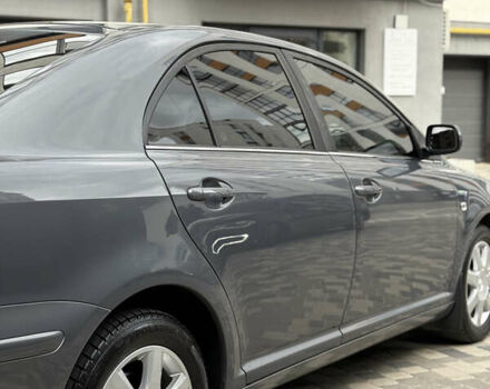 Сірий Тойота Авенсіс, об'ємом двигуна 1.79 л та пробігом 248 тис. км за 5650 $, фото 7 на Automoto.ua