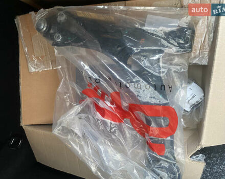 Сірий Тойота Авенсіс, об'ємом двигуна 1.79 л та пробігом 248 тис. км за 5650 $, фото 39 на Automoto.ua