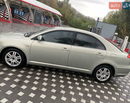 Серый Тойота Авенсис, объемом двигателя 1.99 л и пробегом 236 тыс. км за 5300 $, фото 5 на Automoto.ua
