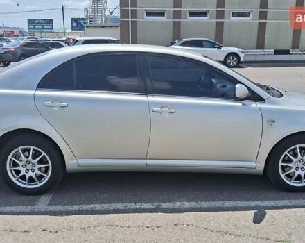 Серый Тойота Авенсис, объемом двигателя 2 л и пробегом 250 тыс. км за 5100 $, фото 6 на Automoto.ua