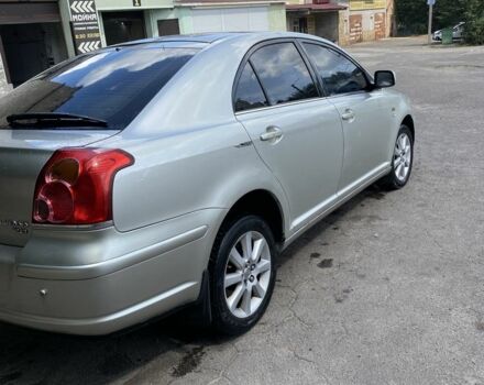 Серый Тойота Авенсис, объемом двигателя 2 л и пробегом 250 тыс. км за 4500 $, фото 1 на Automoto.ua