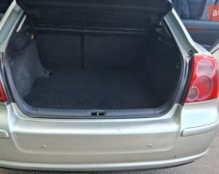 Серый Тойота Авенсис, объемом двигателя 2 л и пробегом 250 тыс. км за 5100 $, фото 19 на Automoto.ua