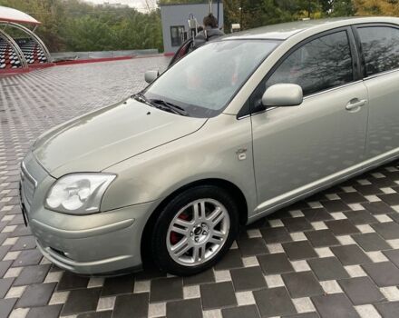 Серый Тойота Авенсис, объемом двигателя 2 л и пробегом 235 тыс. км за 5500 $, фото 4 на Automoto.ua