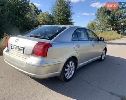 Серый Тойота Авенсис, объемом двигателя 2 л и пробегом 322 тыс. км за 5500 $, фото 2 на Automoto.ua