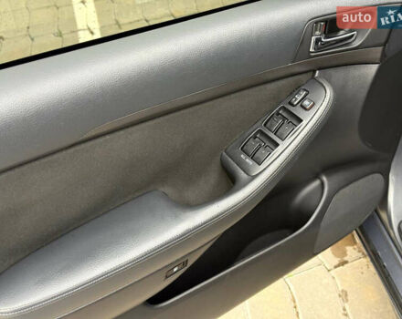 Сірий Тойота Авенсіс, об'ємом двигуна 2 л та пробігом 360 тис. км за 5700 $, фото 11 на Automoto.ua
