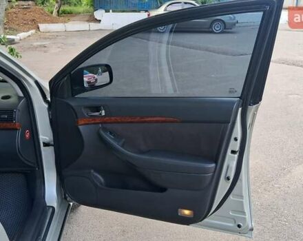 Серый Тойота Авенсис, объемом двигателя 2 л и пробегом 250 тыс. км за 5100 $, фото 12 на Automoto.ua