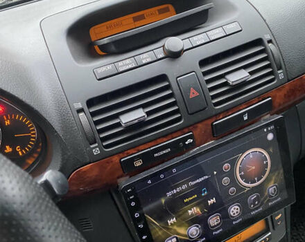 Серый Тойота Авенсис, объемом двигателя 1.99 л и пробегом 236 тыс. км за 5300 $, фото 7 на Automoto.ua