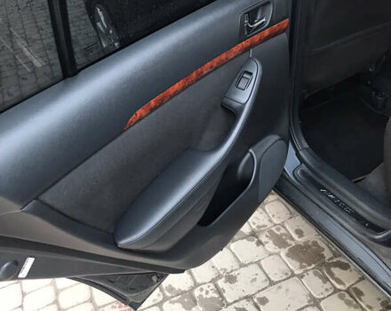Серый Тойота Авенсис, объемом двигателя 2.23 л и пробегом 243 тыс. км за 4999 $, фото 13 на Automoto.ua