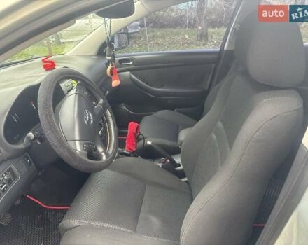 Серый Тойота Авенсис, объемом двигателя 2.23 л и пробегом 200 тыс. км за 6000 $, фото 2 на Automoto.ua