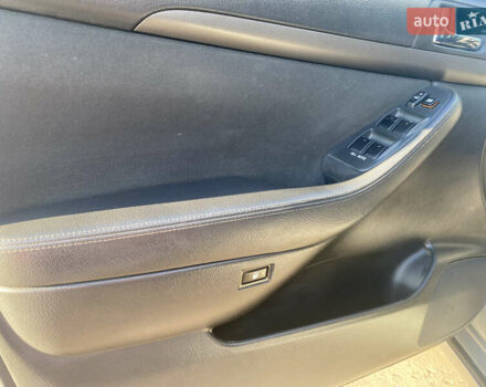 Сірий Тойота Авенсіс, об'ємом двигуна 2.2 л та пробігом 330 тис. км за 5600 $, фото 23 на Automoto.ua