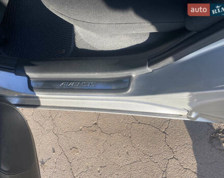 Сірий Тойота Авенсіс, об'ємом двигуна 2.2 л та пробігом 330 тис. км за 5600 $, фото 37 на Automoto.ua