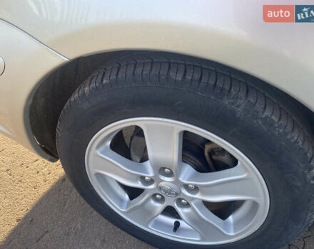 Сірий Тойота Авенсіс, об'ємом двигуна 2.2 л та пробігом 330 тис. км за 5600 $, фото 16 на Automoto.ua