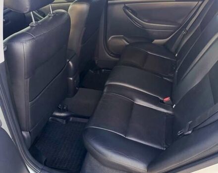 Сірий Тойота Авенсіс, об'ємом двигуна 2.23 л та пробігом 292 тис. км за 6100 $, фото 31 на Automoto.ua