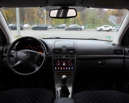 Сірий Тойота Авенсіс, об'ємом двигуна 1.8 л та пробігом 213 тис. км за 8000 $, фото 11 на Automoto.ua