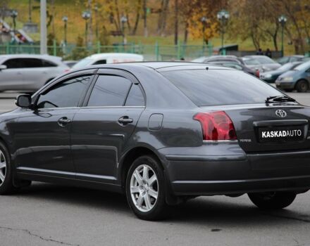 Сірий Тойота Авенсіс, об'ємом двигуна 1.8 л та пробігом 213 тис. км за 8000 $, фото 3 на Automoto.ua