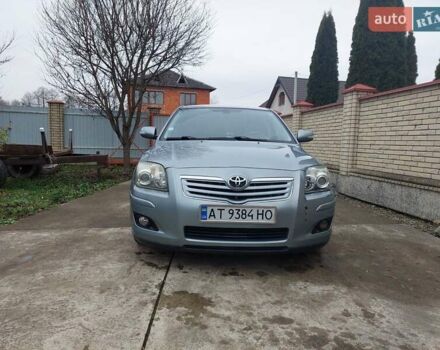 Сірий Тойота Авенсіс, об'ємом двигуна 2 л та пробігом 257 тис. км за 6500 $, фото 3 на Automoto.ua