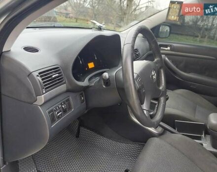 Сірий Тойота Авенсіс, об'ємом двигуна 2 л та пробігом 257 тис. км за 6500 $, фото 7 на Automoto.ua