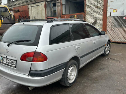 Сірий Тойота Авенсіс, об'ємом двигуна 1.8 л та пробігом 366 тис. км за 2000 $, фото 1 на Automoto.ua