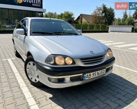 Серый Тойота Авенсис, объемом двигателя 1.8 л и пробегом 396 тыс. км за 2600 $, фото 1 на Automoto.ua