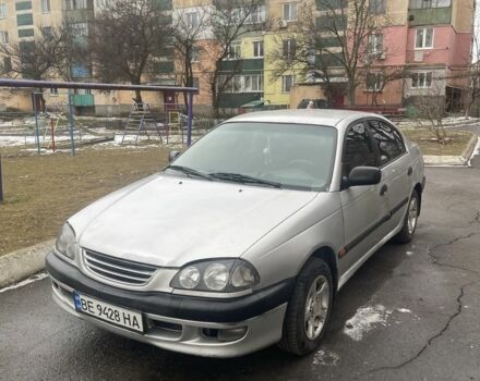 Сірий Тойота Авенсіс, об'ємом двигуна 1.6 л та пробігом 2 тис. км за 2500 $, фото 1 на Automoto.ua