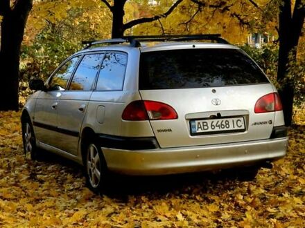 Тойота Авенсіс 1999 у Шевченковом на Automoto.ua Сірий Тойота Авенсіс, об'ємом двигуна 2 л та пробігом 355 тис. км за 3200 $, фото 1 на Automoto.ua