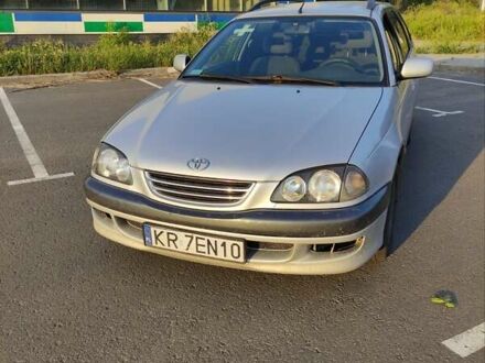 Тойота Авенсіс 2000 у Краматорске на Automoto.ua Сірий Тойота Авенсіс, об'ємом двигуна 1.99 л та пробігом 289 тис. км за 3152 $, фото 1 на Automoto.ua
