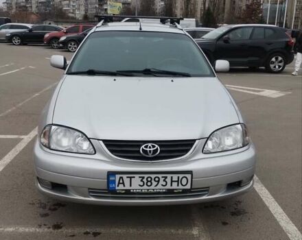 Серый Тойота Авенсис, объемом двигателя 1.8 л и пробегом 427 тыс. км за 3900 $, фото 1 на Automoto.ua