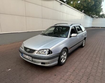 Серый Тойота Авенсис, объемом двигателя 2 л и пробегом 300 тыс. км за 1500 $, фото 1 на Automoto.ua