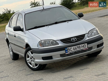 Тойота Авенсис 2001 в Яворове на Automoto.ua Серый Тойота Авенсис, объемом двигателя 2 л и пробегом 335 тыс. км за 3300 $, фото 1 на Automoto.ua